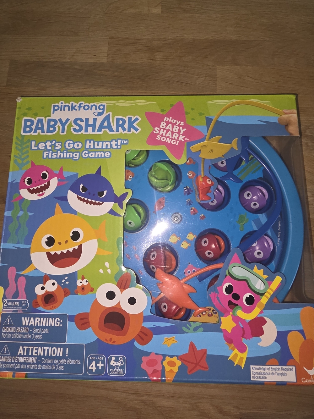 Spin Master Cardinal Games 6054916 Baby Shark Gone Fishing Game, Multi Colour